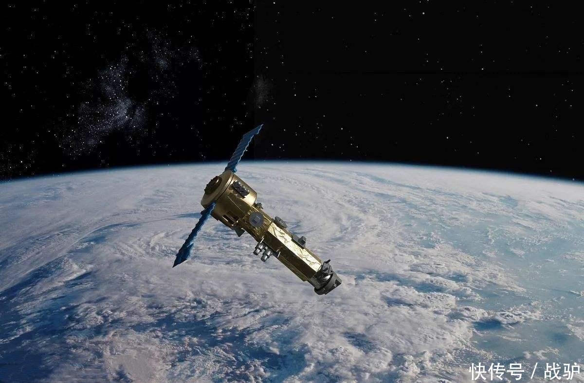 中国航母刚离港就遭美卫星偷拍 国产卫星:不怕