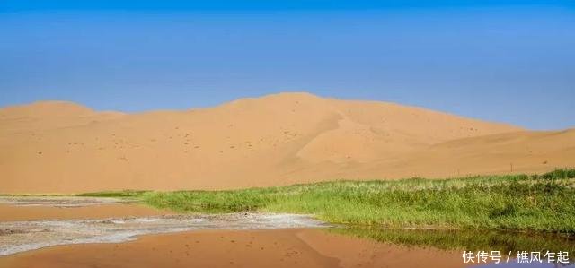巴丹吉林沙漠里竟然有这么多色彩斑斓的海子