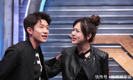 张一山自制表情包为杨紫庆生,开启互怼模式