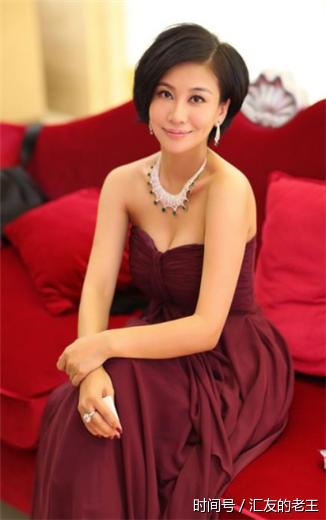 身材好的中国女演员 t0180ee7980186bd49f.png?size=326x520