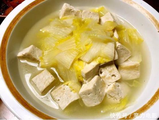 炖豆腐块的家常做法 t0182b8b0c95cdf4f3a.jpg