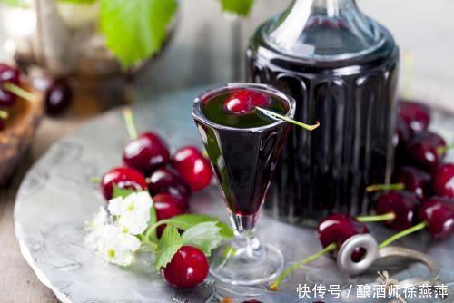 家庭酿制樱桃酒的方法与注意事项?