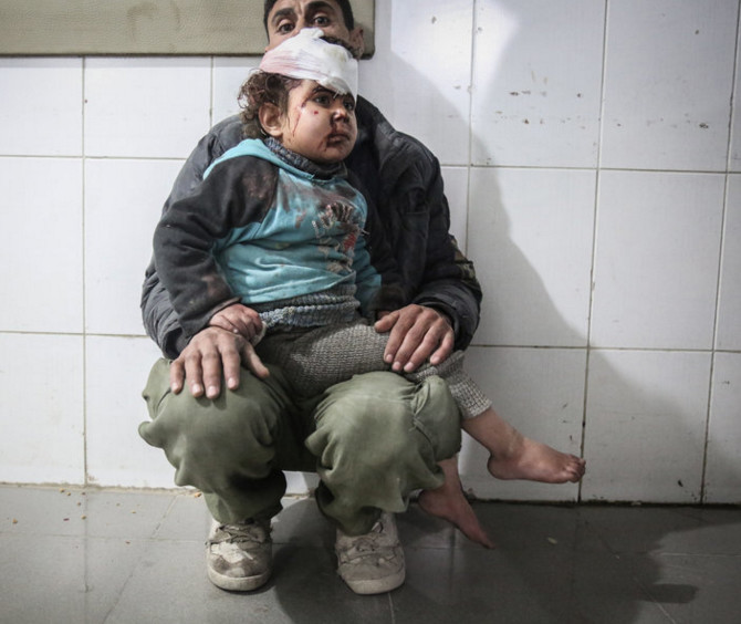叙利亚局势空前紧张 战火下的儿童让人看着心