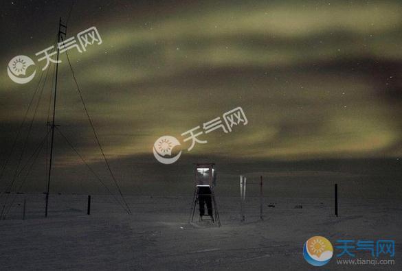 俄罗斯一人坚守气象站 远离城镇孤独工作