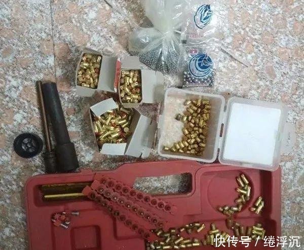 州警方查获2男子非法持枪、子弹火药钢珠若