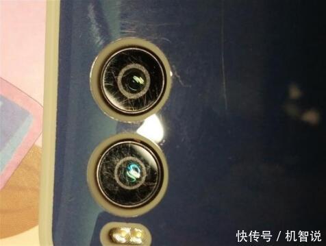 坚果R1镜头刮花 脆弱的情怀还剩多少