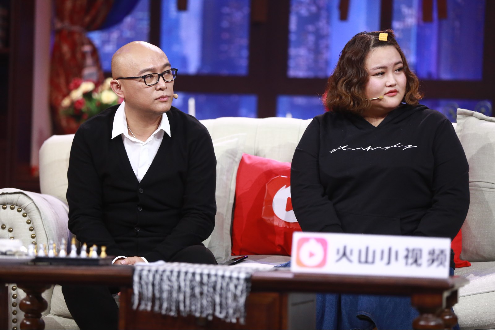 江苏卫视《有话非要说》周六首播 男友迷恋张