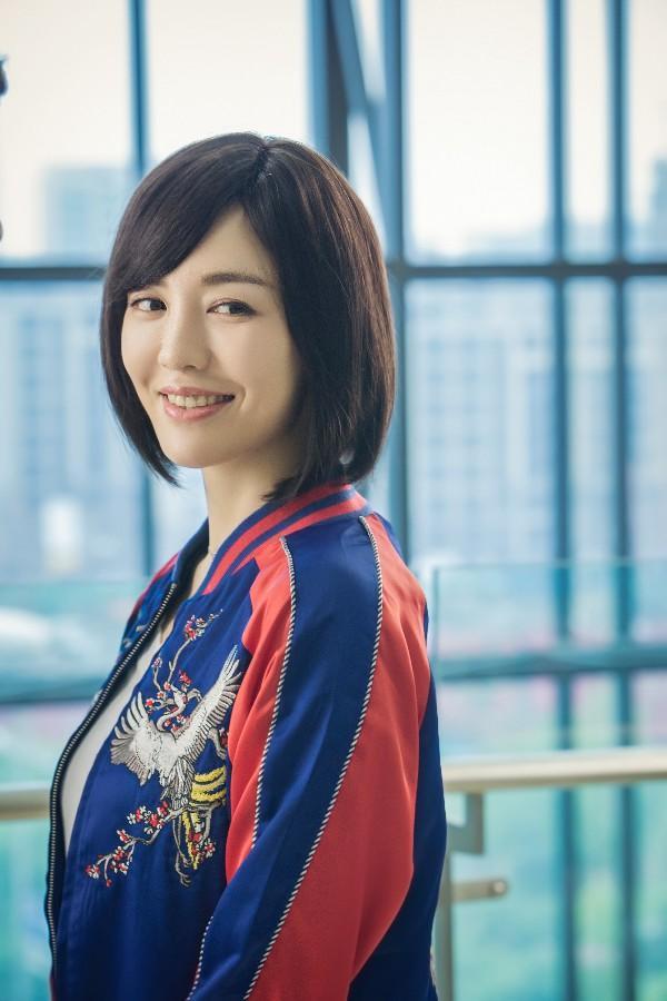 吕佳容华丽逆袭，《执行利剑》收视碾压暑期档！全方位收获好口碑