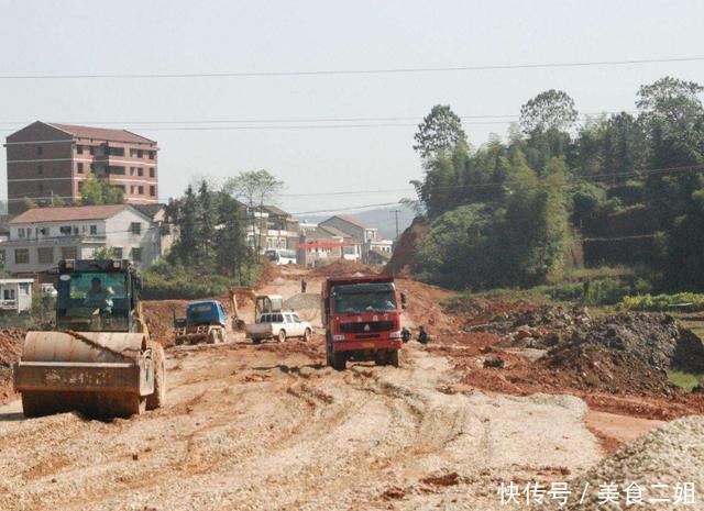 湖南“死而复生”的高速公路,停工4年,18年春节前夕可望通车