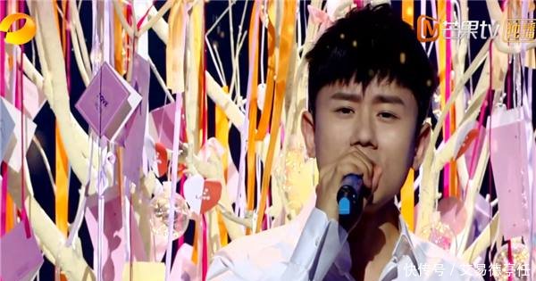 张杰唱写给女儿的歌,谢娜哭成泪人,一句话暴露