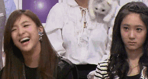 姑娘别笑了,你闺蜜已经生气了!