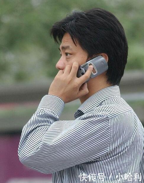 崔永元开撕混战,王思聪竟没反应,网友:隔岸观火