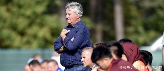 希丁克国奥首秀惨败,对手下半场撤下全部主力