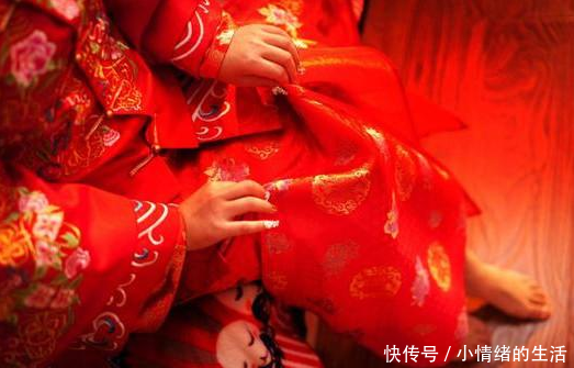 初次去男友家,他弟弟突然抱住我,一分彩礼没要直接嫁给他
