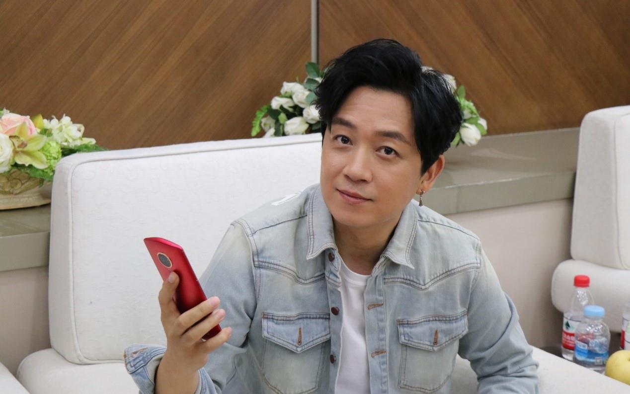 娱乐圈怎么了?欧豪方否认与谭松韵恋情,贾乃亮