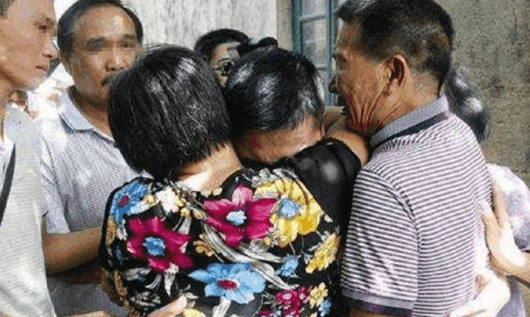 学霸高考查分324分, 父母得知后不敢相信, 再次