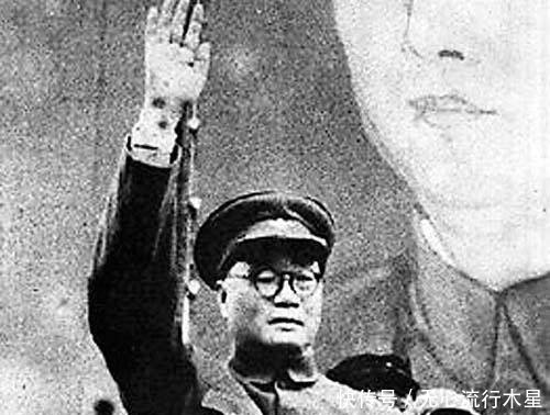 让许世友心服口服的猛将,与其斗酒,从傍晚一直