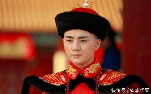 溥仪买票游故宫,进去后指出三点错误,专家马上