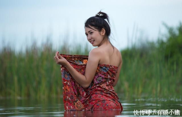 中国人去老挝旅游,100元可以让当地美女做什么