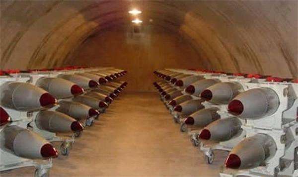 中国需要多少枚核弹才能摧毁美国? 美国专家给答案 还差多少?