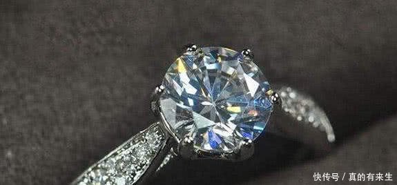 送价值过百万钻戒!向佐求婚只说四个字,郭碧婷