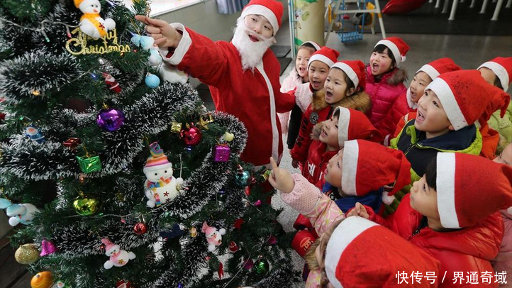 中国人也喜欢庆祝圣诞节吗?外国网友:只是为了