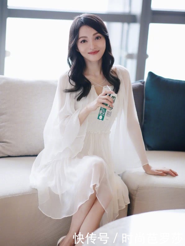 她是韩红闺蜜,遭网友吐槽卖惨人设太过,穿搭时