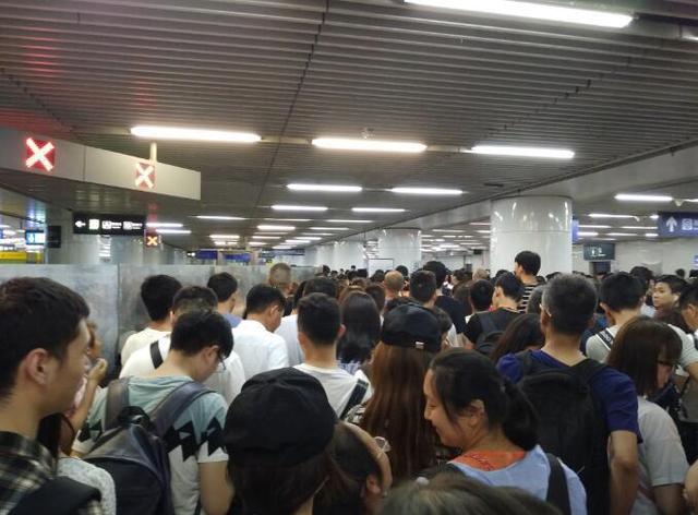 加速年轻人的生活脚步 努比亚Z17miniS成快节