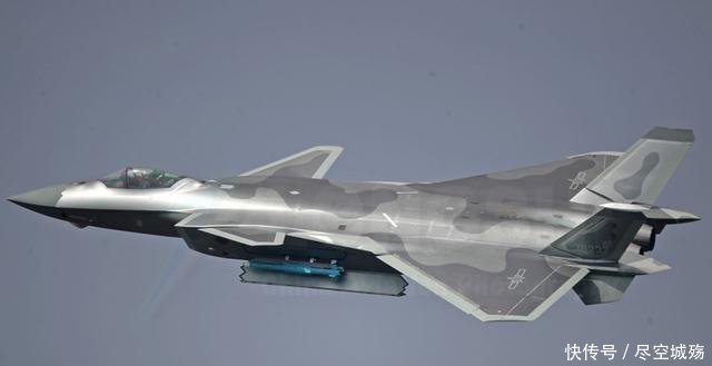 歼20究竟是几代机总设计师的回答让很多人懵