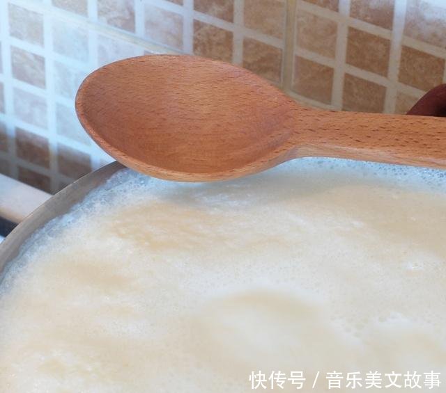 夏季凉皮手工,蔬菜水果做法传统简单美食,详细美食吧梧州图片