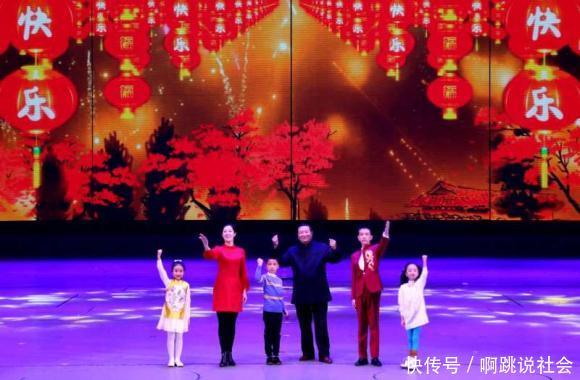 初心绽放筑梦新时代2019迎新春文艺晚会暨红