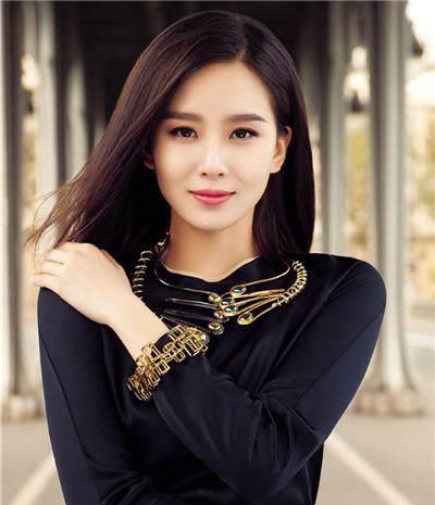 2018人气女演员排行唐嫣上榜,首位居然是她