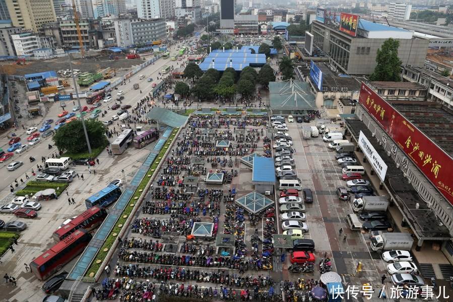 中国的“电驴之城”：出差到此的人都被吓到，到处都是电动车