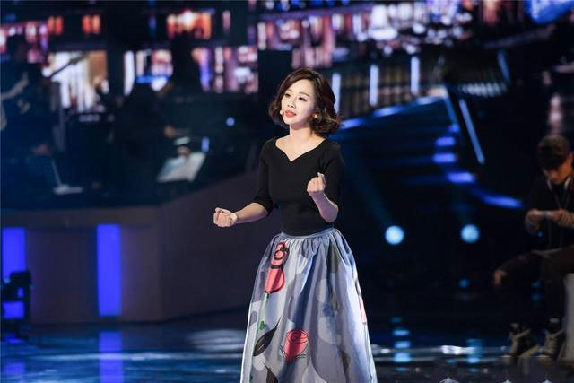 比张韶涵还惨，与亲妈绝交20年，被骗千万患抑郁