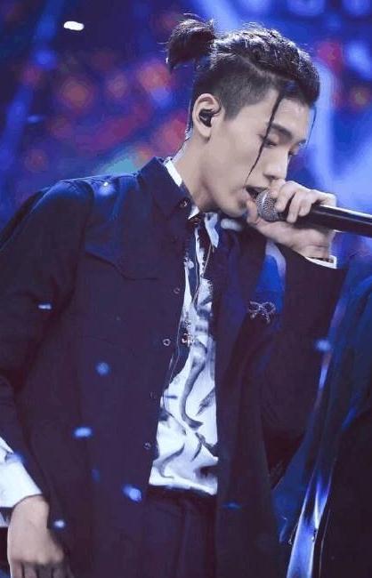 《偶像练习生》九大颜值排行:王子异第6,蔡徐