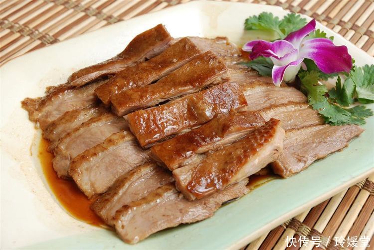 秋燥吃梨子,脾胃不好的人吃梨后,不要再吃此食