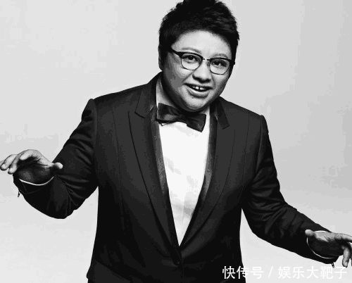 韩红慈善会下跪求善款, 50多位明星竟无人捐款