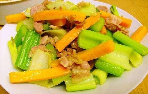 猪蹄韭菜v猪蹄:美味炒冰糖,西芹猪血汤,菜谱猪肉白砂糖做黄豆图片