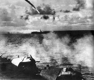 夺取制海制空权,尔后集中兵力消灭盟军主力,攻占主岛爪哇岛,掠夺石油