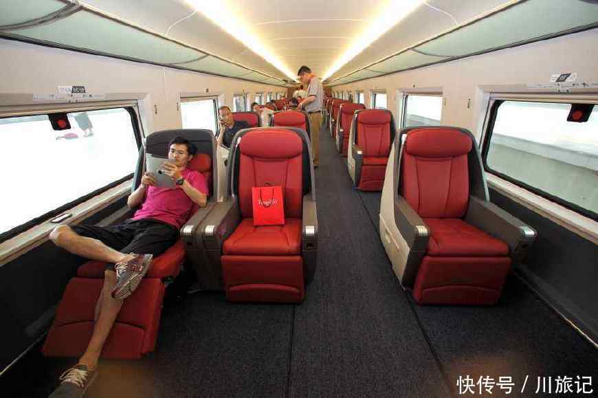 印度青年到中国：坐高铁不能拍照，以为中国到处是寺庙和贫民窟