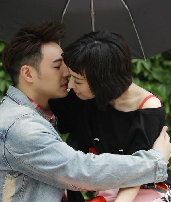 吴昕三个字透露感情状态,暗示与潘玮柏分手已