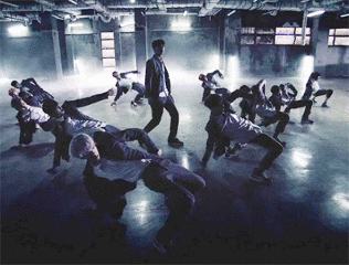 14 可以看看exo&nbsp;的showtime.这个节目很好看 很给力1