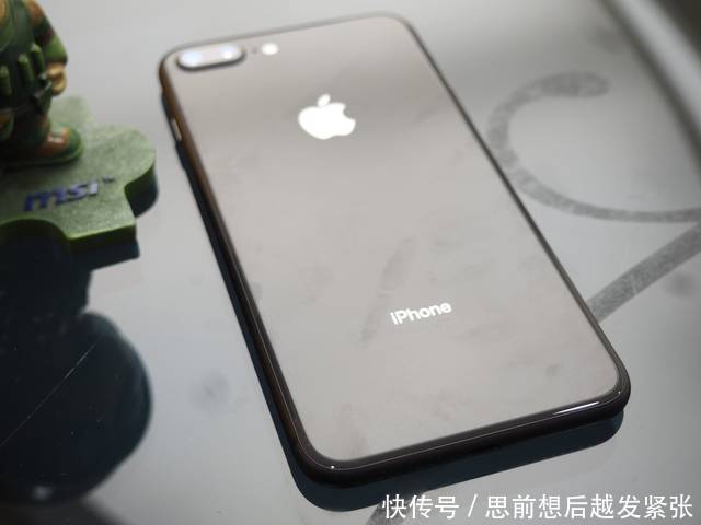 买完就降价首批苹果iPhone8Plus用户10个月使