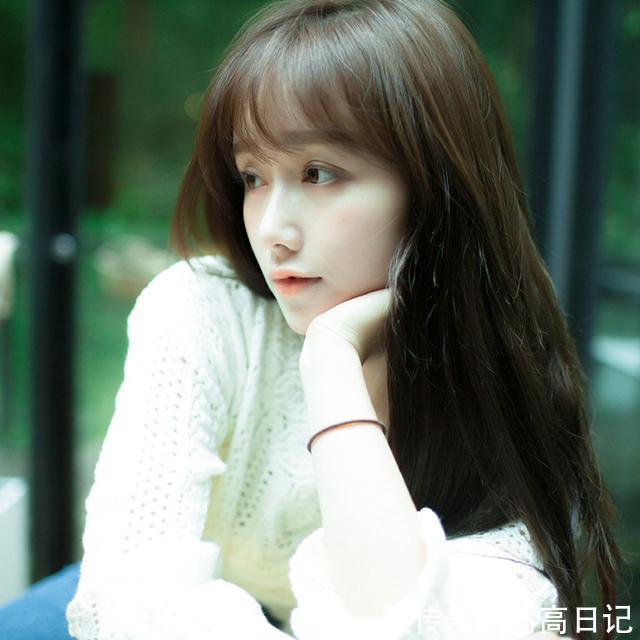 唯美图片氧气清纯室外写真图片的漂亮一个美女美女图片