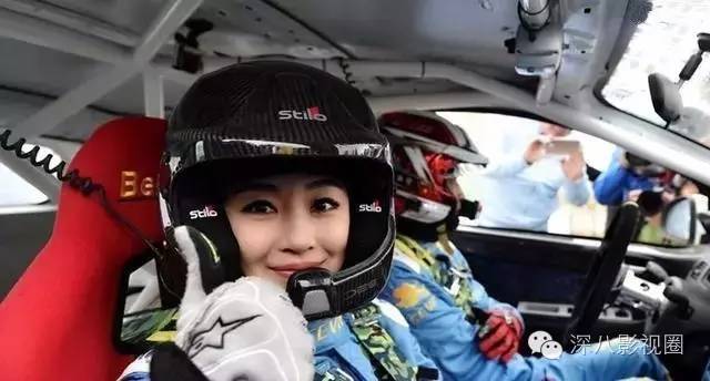 胸太大的终极烦恼,估计很多女明星一辈子都体会不到吧