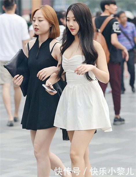 街拍:紧致身材的小姐姐,唯美的穿搭很动人,很不错的姑娘 亚洲通官网网址