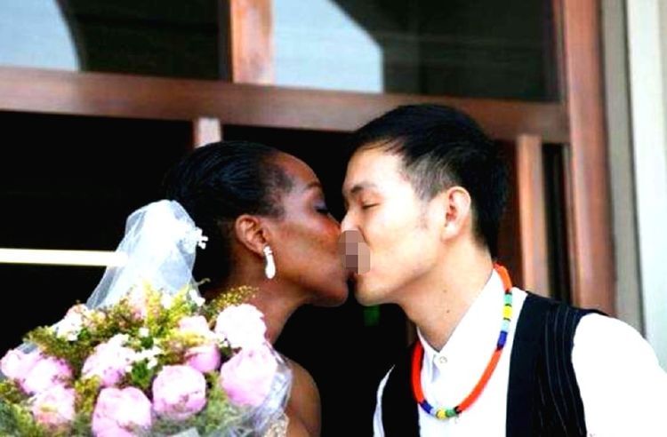 男子娶黑人妻子,结婚一年却要离婚,男子:我好累