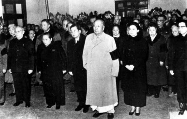 毛主席在陈毅追悼会上为什么没发表讲话?是因