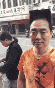 搞笑gif:滚,你个趁火打劫的家伙 - 360娱乐,你开心就好