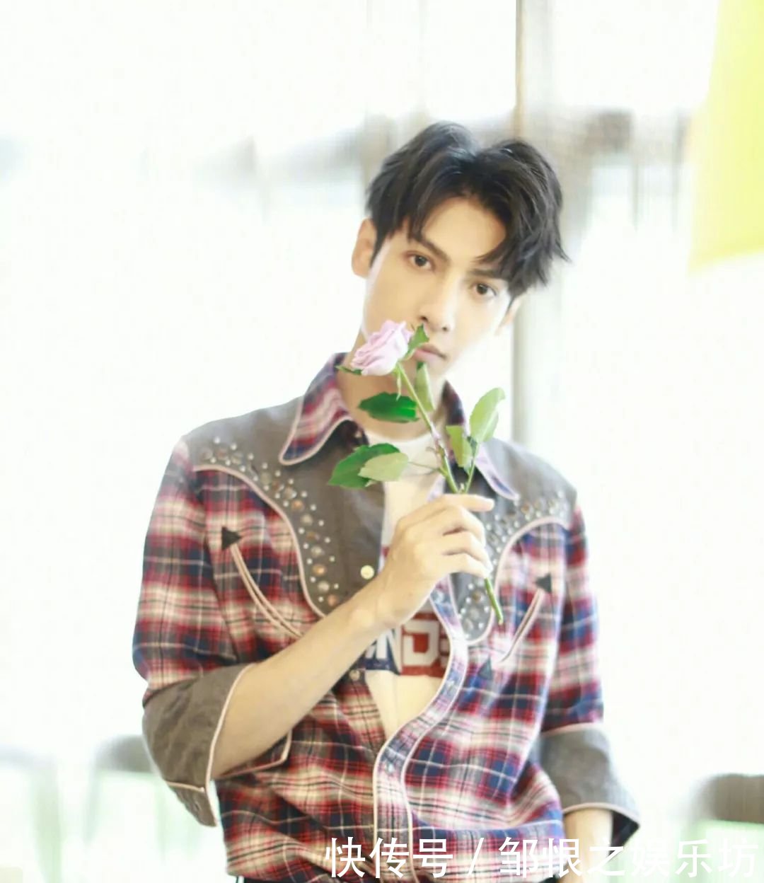 罗云熙靠自己撕资源?